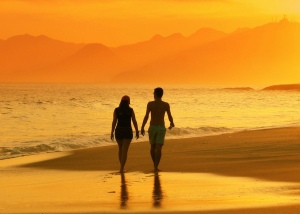 love-on-the-beach-strand-liebe-love-romantik-couple-pärchen